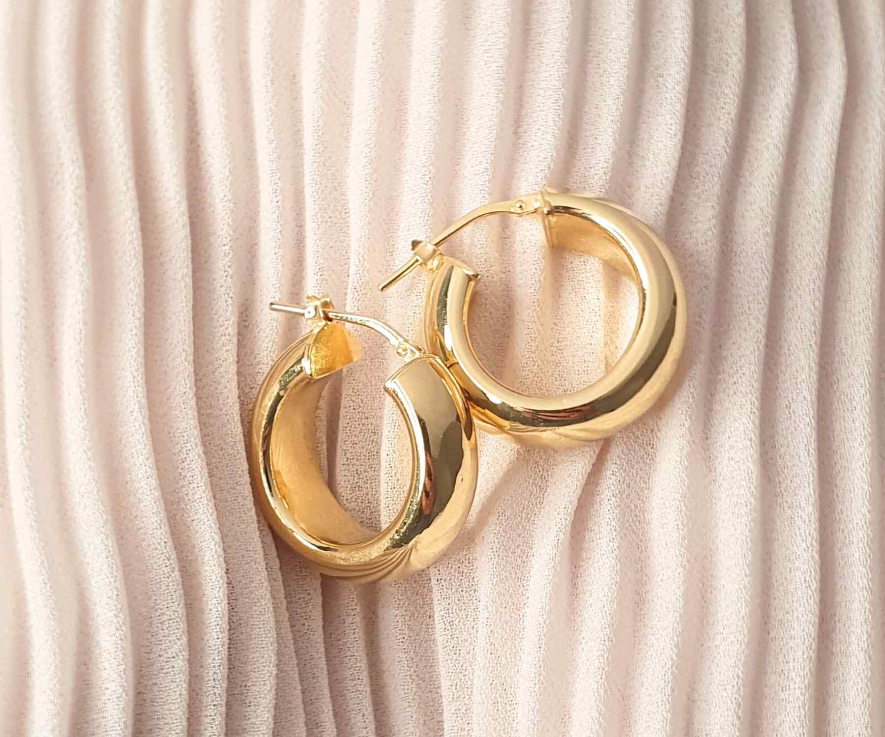 Orecchini a perno in oro 9k, con zirconia cubica da 5 mm, taglio Orecchini a perno in oro 9k, con zirconia cubica da 5 mm, taglio
