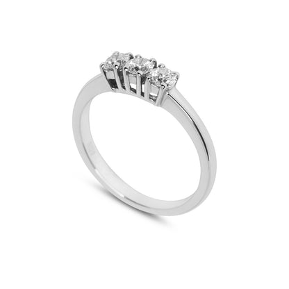 Anello trilogy 4 griffes in oro bianco con diamanti ct 0.45