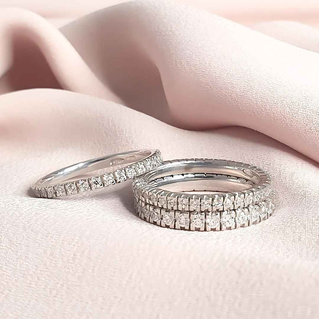 Anello eternity in oro bianco con diamante ct – Jewelsforplanet